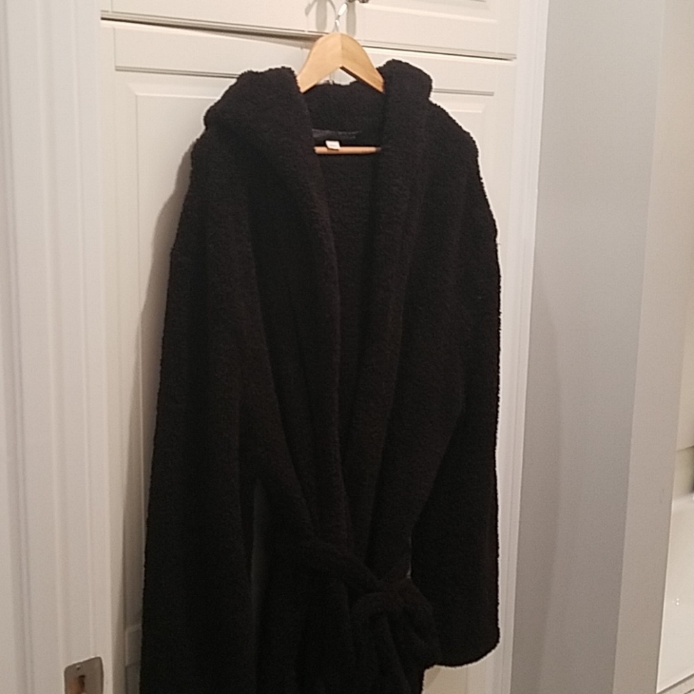 Barefoot Dreams Robe size 3
